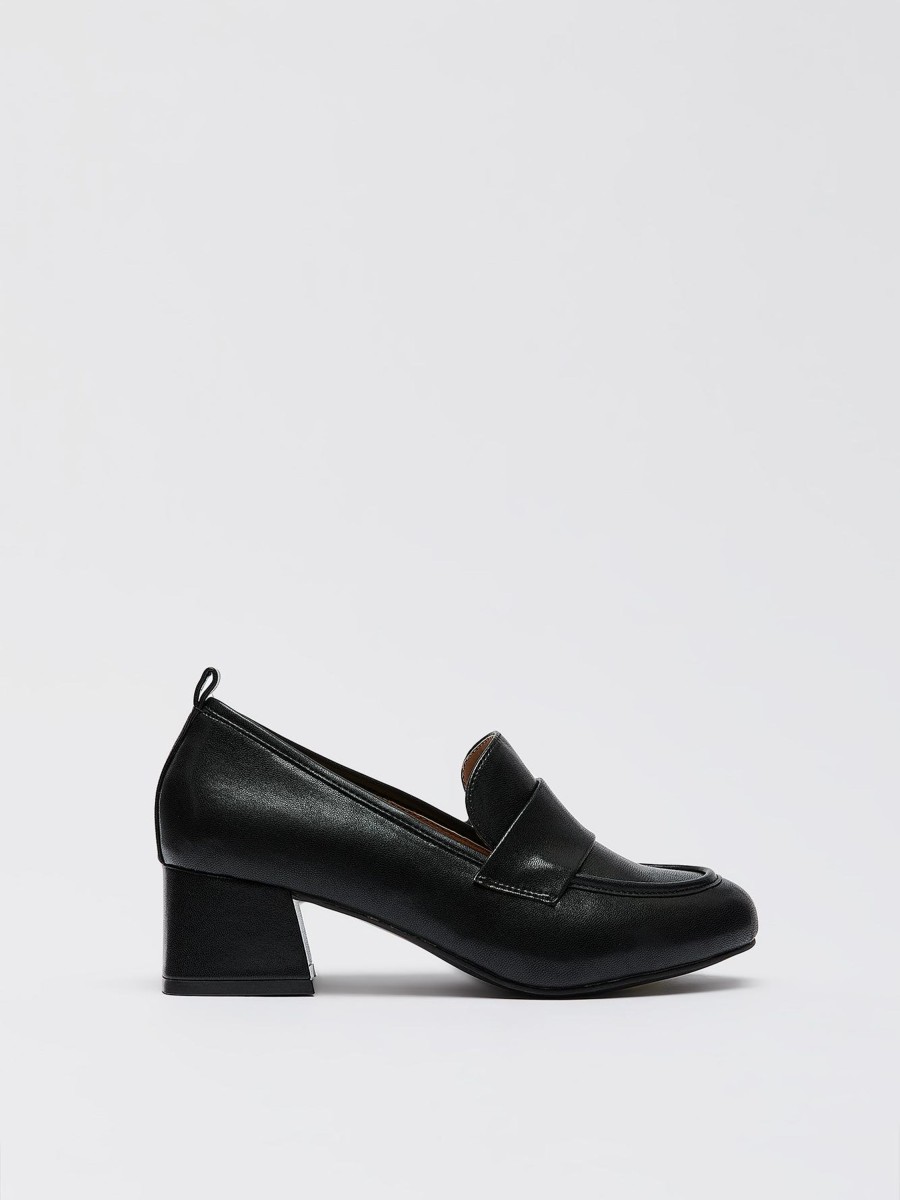 Shoes Penningtons | Extra Wide Width, Medium Heeled Loafer