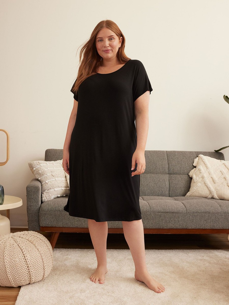 Lingerie Penningtons | Responsible, Black Mid-Length Sleepshirt With Back Lace Trim - Ti Voglio