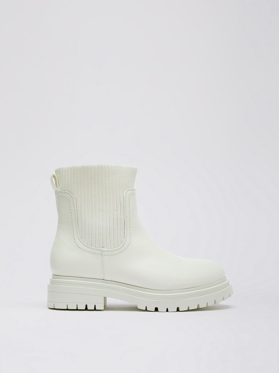 Shoes Penningtons | Extra Wide Width, Casual Bootie With Ribbed Detail