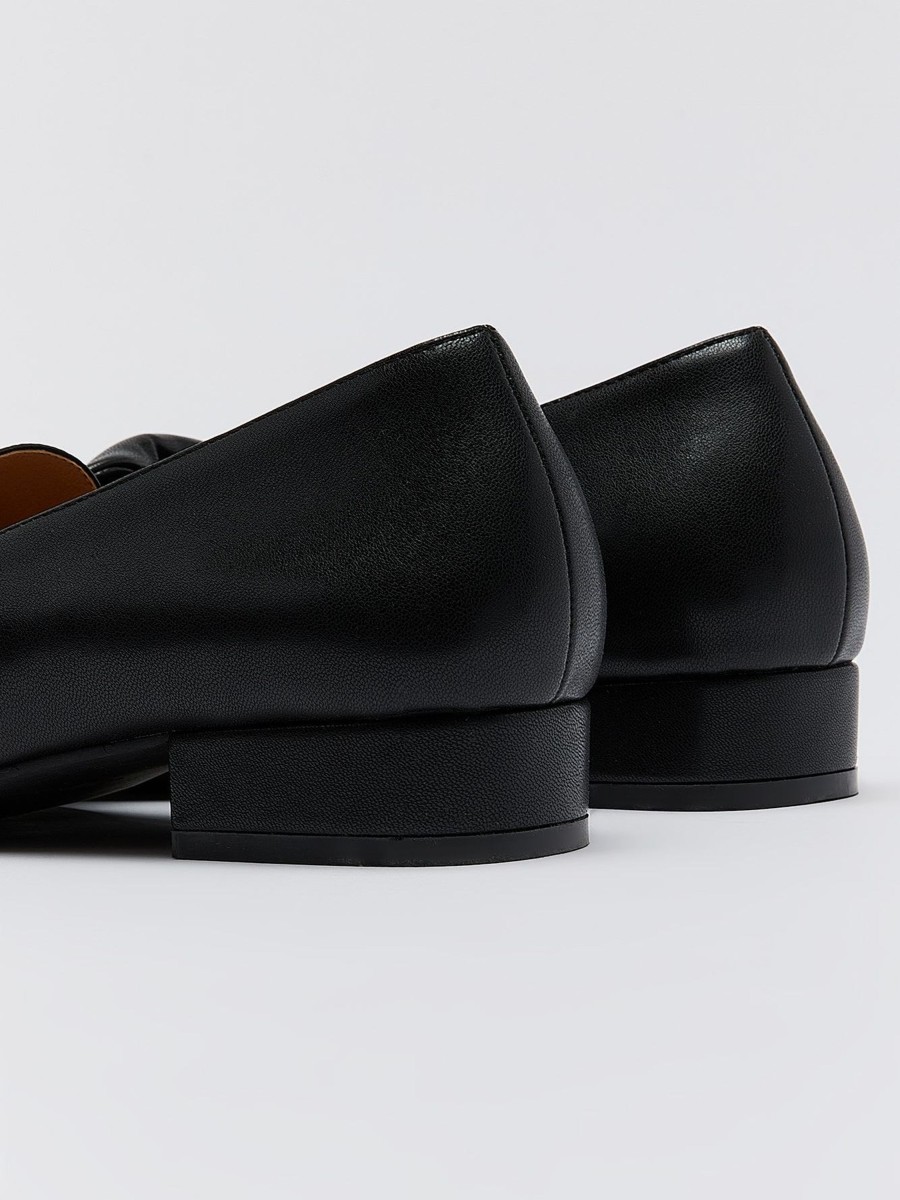 Shoes Penningtons | Extra Wide Width, Pointed Faux Leather Loafer